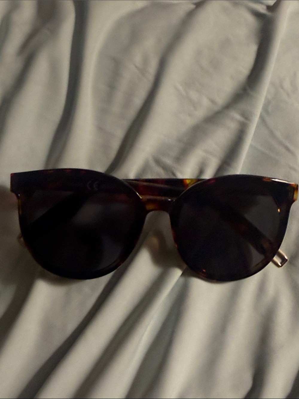 Tortoiseshell Cat-Eye Sunglasses in Brown - Women's Fashion Shades